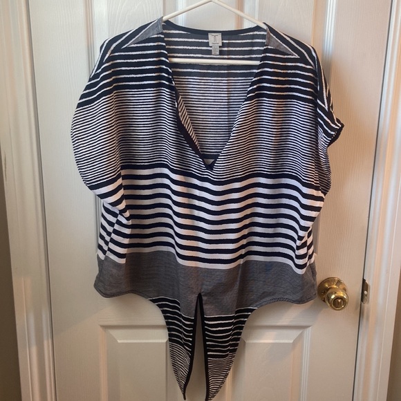 Tristan Top Size Large - Picture 4 of 4